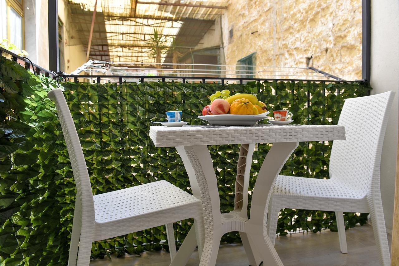 Famigi Bed and Breakfast Napoli Eksteriør billede