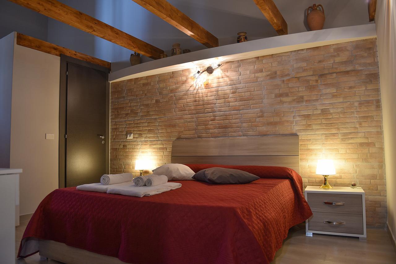 Famigi Bed and Breakfast Napoli Eksteriør billede