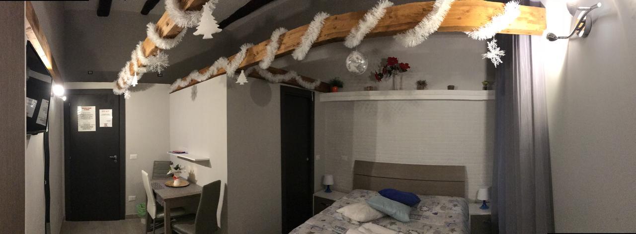 Famigi Bed and Breakfast Napoli Eksteriør billede